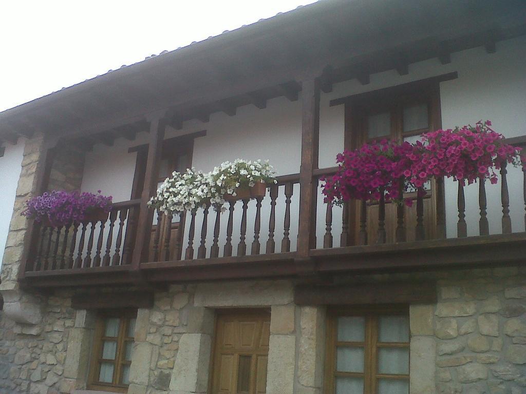 El Cabanon De Pimiango Guest House Ngoại thất bức ảnh