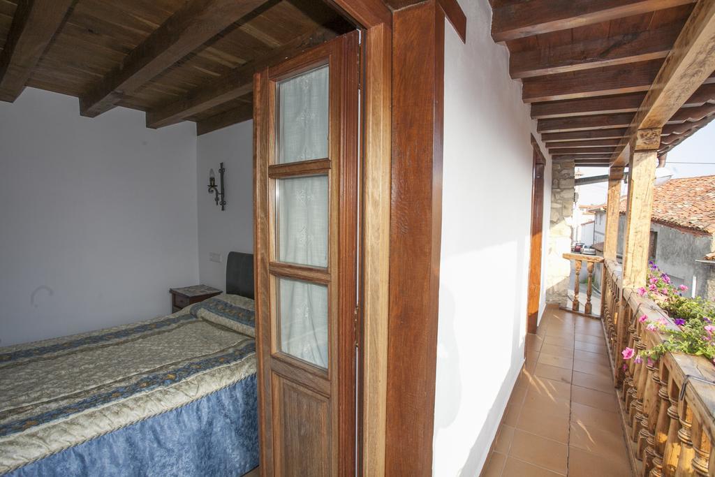 El Cabanon De Pimiango Guest House Phòng bức ảnh