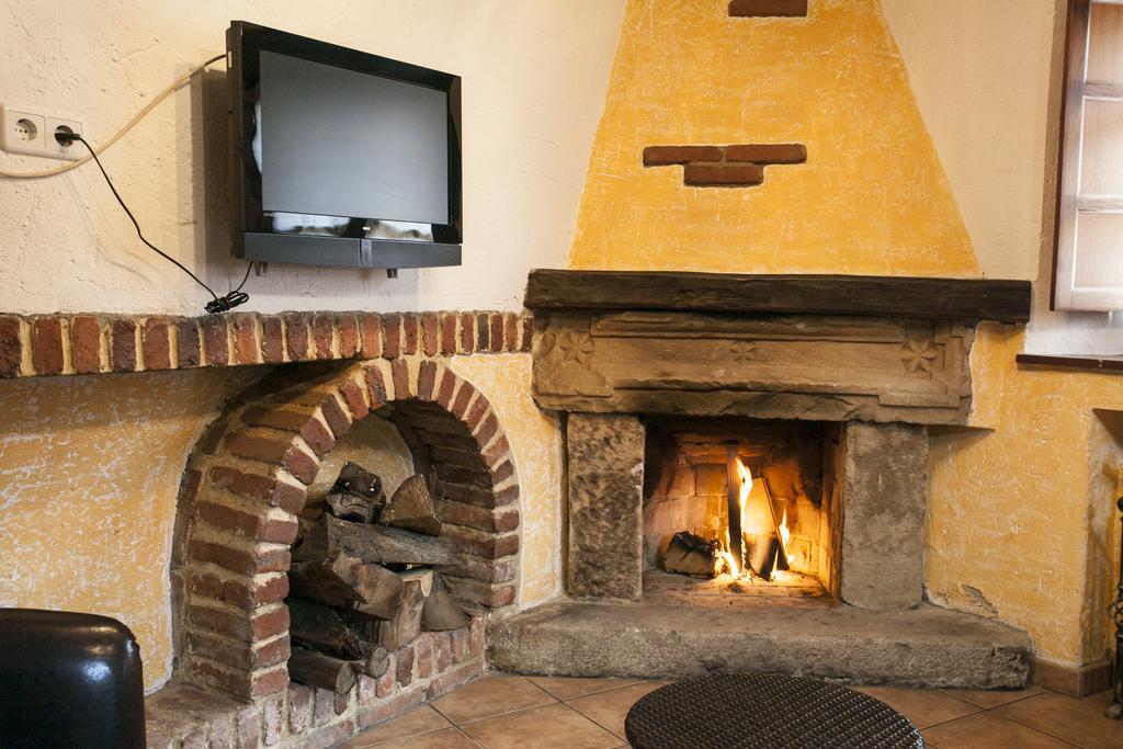 El Cabanon De Pimiango Guest House Phòng bức ảnh