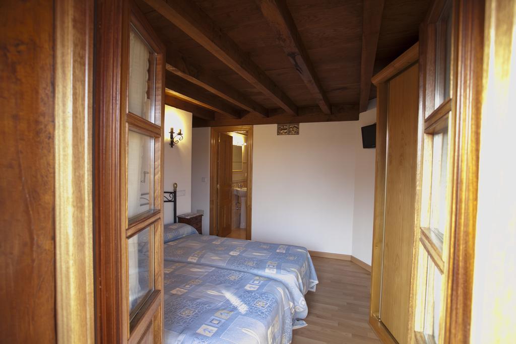 El Cabanon De Pimiango Guest House Phòng bức ảnh