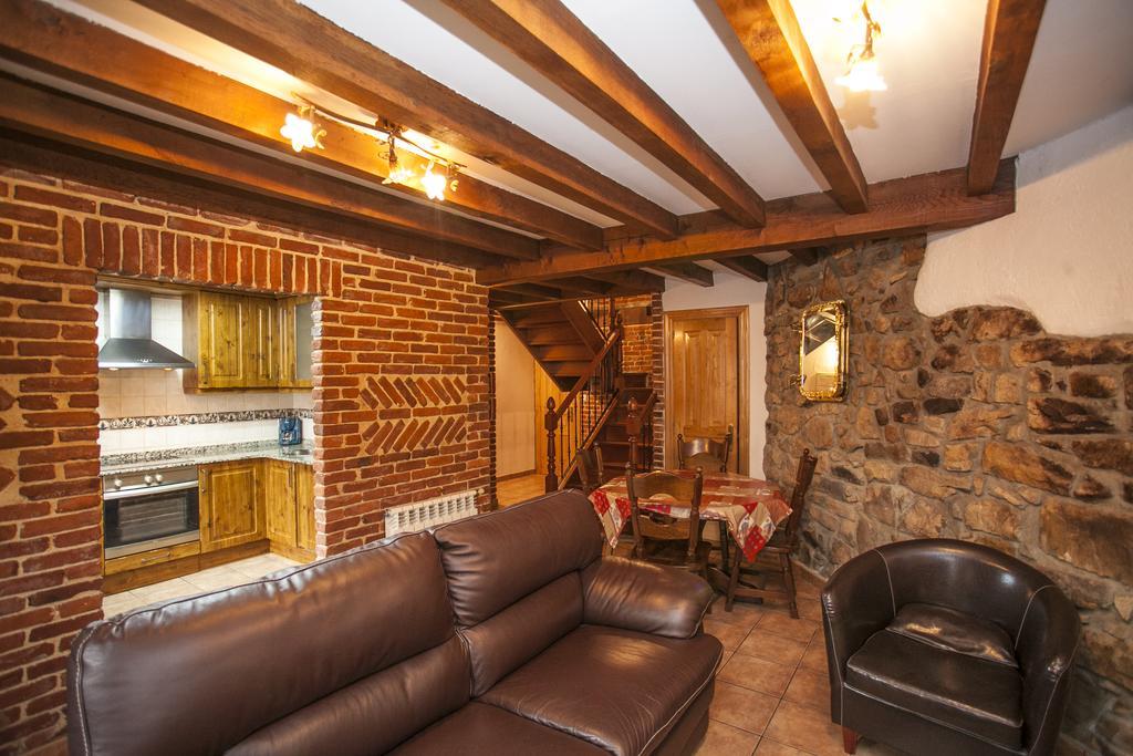 El Cabanon De Pimiango Guest House Phòng bức ảnh